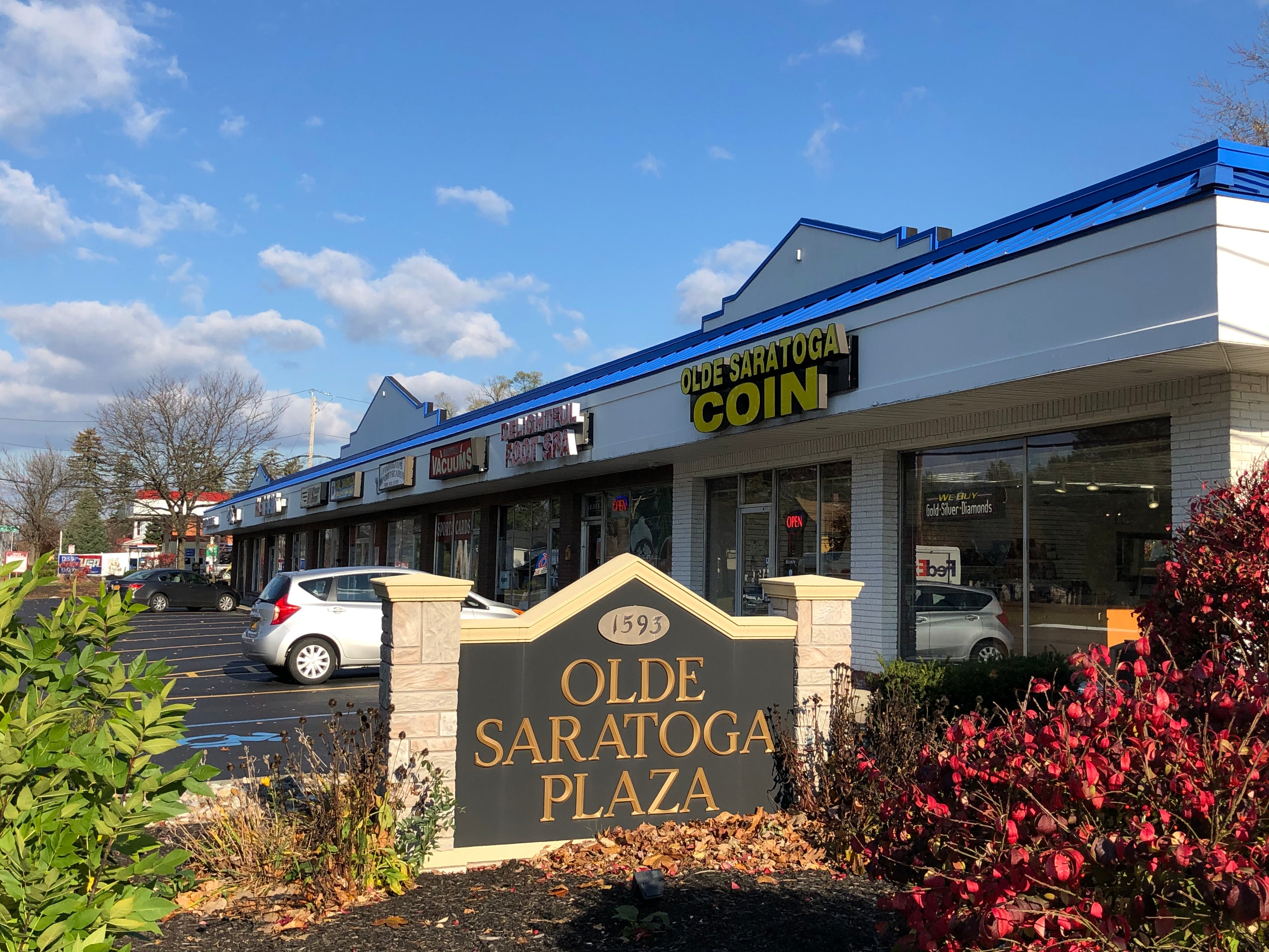 Olde Saratoga Coin store and plaza in Colonie, NY